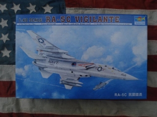 Trumpeter 02809  RA-5C VIGILANTE